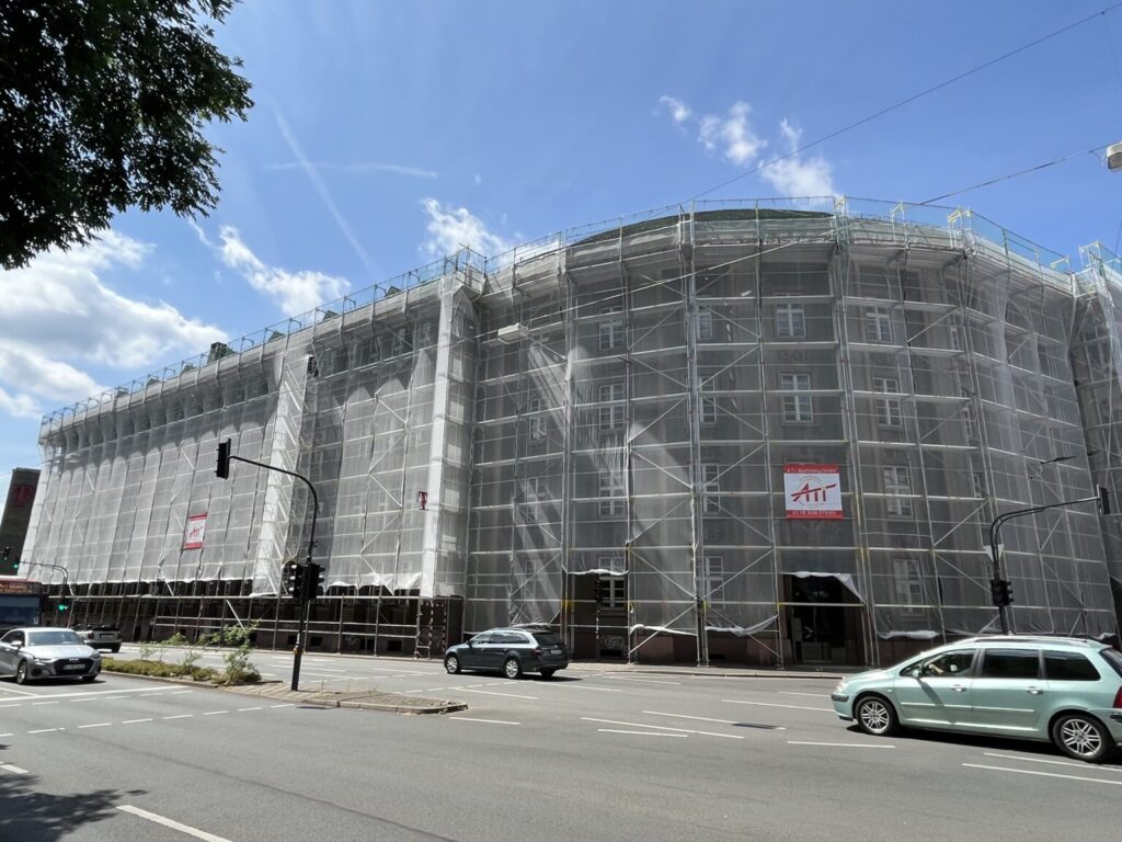 wuppertal schutzgeruest dachsanierung 01 1536x1152